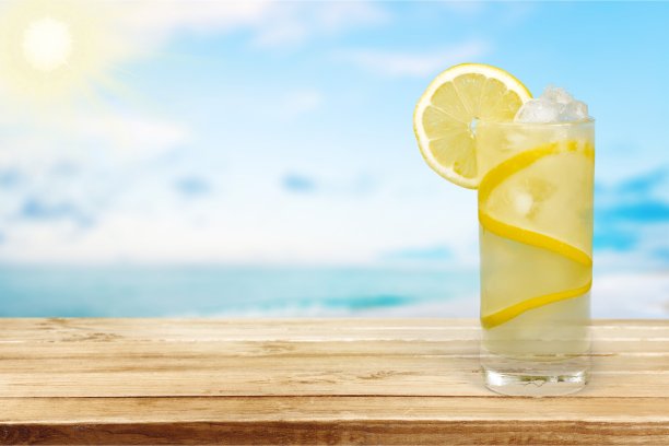柠檬水。素材图片