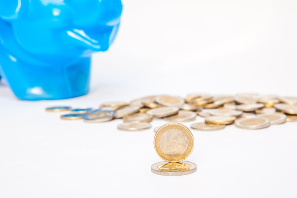 一个储蓄罐图片下载