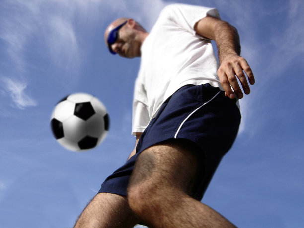 足球运动员图片下载