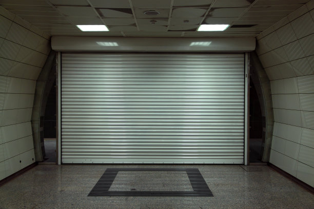 关闭铁门图片下载