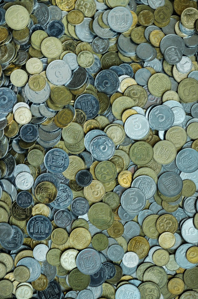 散落着乌克兰钱币图片下载