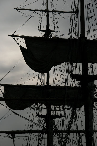 帆的桅杆图片下载