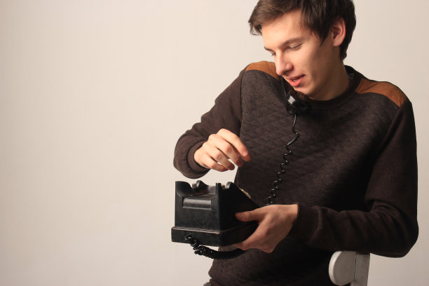 年轻人的肖像图片下载