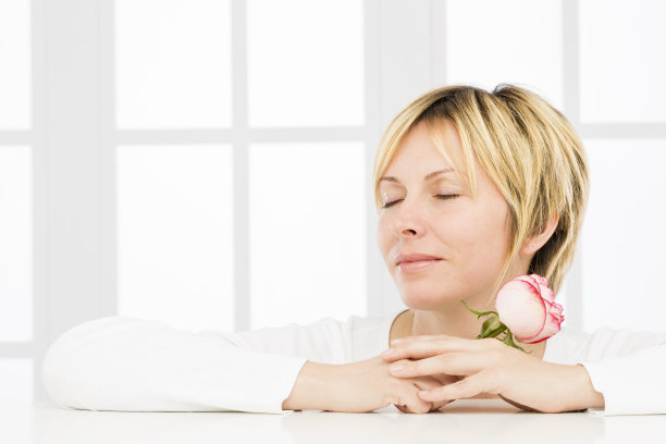 女性气质和风格。图片下载