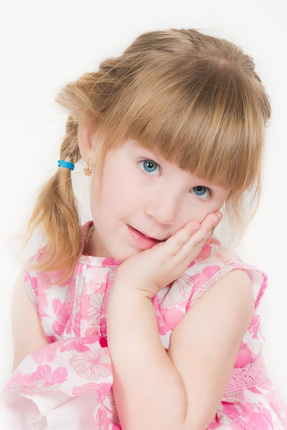 可爱的女孩图片下载