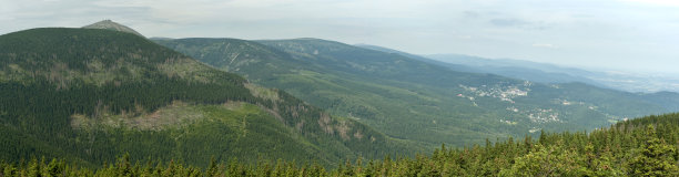 卡尔科诺斯山全景图图片下载