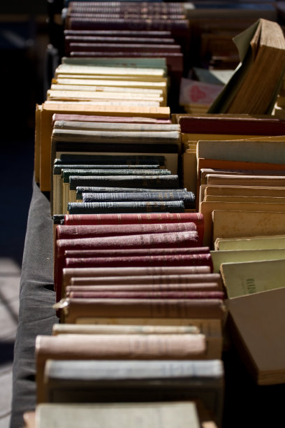 古玩市场里的古书图片下载