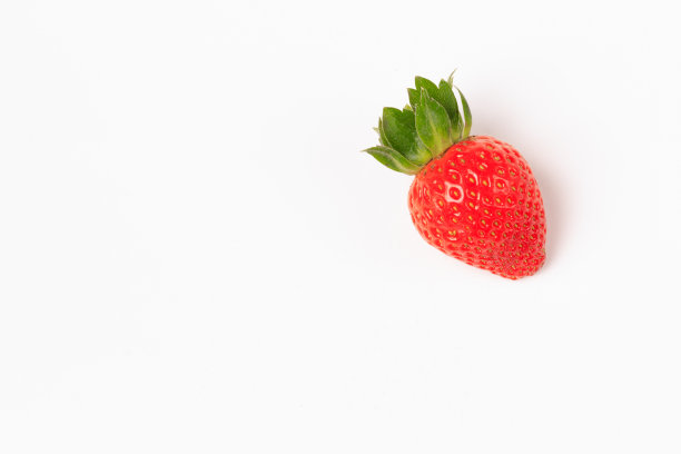 红色的草莓图片下载