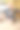 女人手里拿着带图片的甜饼干图片下载