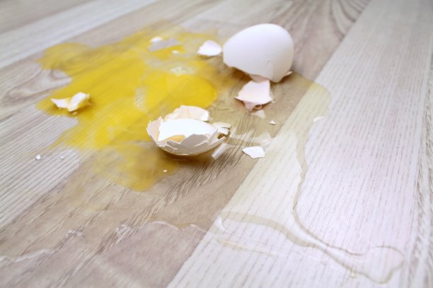 破碎的鸡蛋图片下载