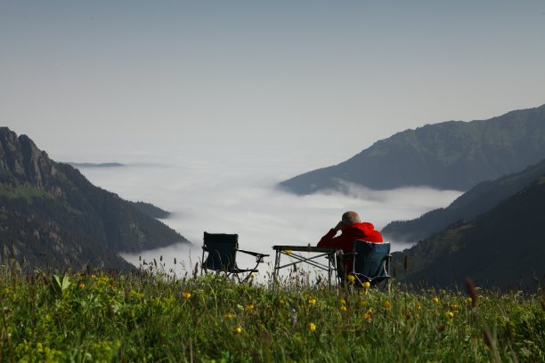 独自一人图片下载