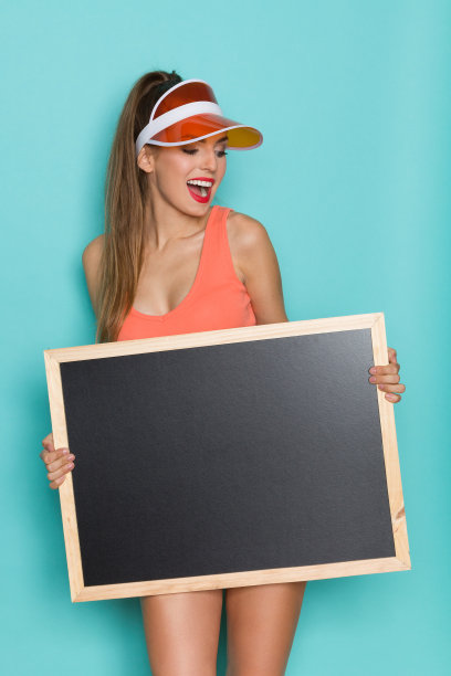 用黑板喊性感女人图片下载