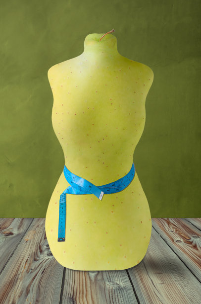 绿色乡村背景下的健康饮食图片下载