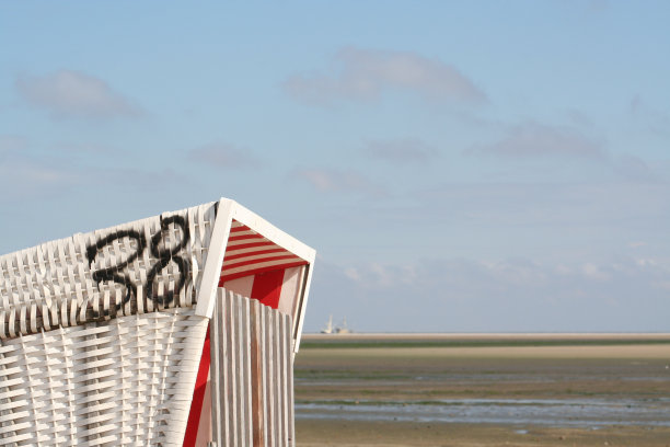 带切刀的沙滩椅图片下载