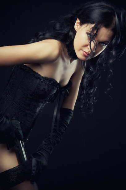 Dungerous美图片下载