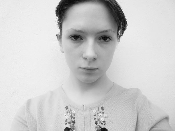 女孩素颜素面自然图片下载