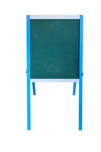 空白菜单黑板在木框孤立在白色背景图片下载