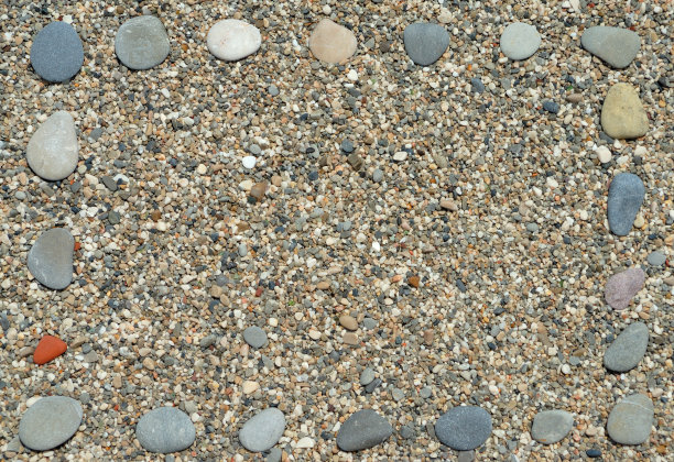 由沙滩卵石制成的框架图片下载