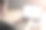 用笔记本电脑的人。图片下载
