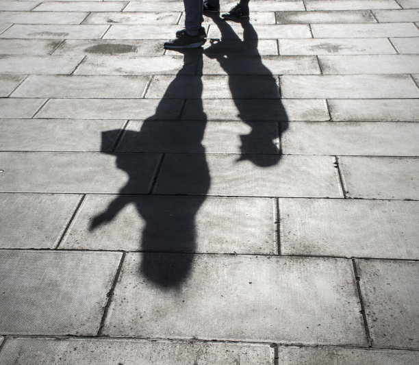 爱丁堡皇家英里人行道上的影子图片下载