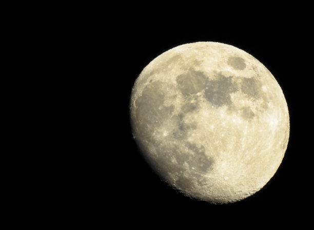 小亚细亚的月亮夜景。宏观照片图片下载