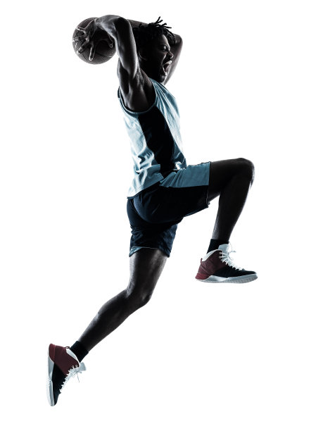 篮球运动员孤独的身影图片下载