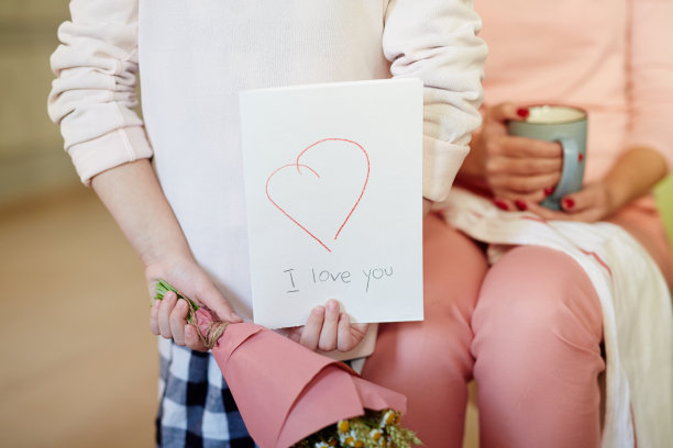 母亲节的惊喜图片下载