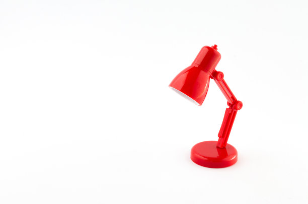 红色的羔羊图片下载