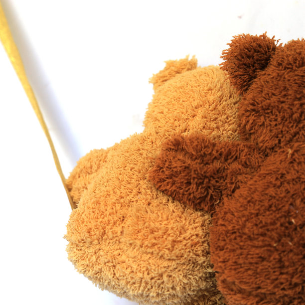 棕色的熊娃娃图片下载