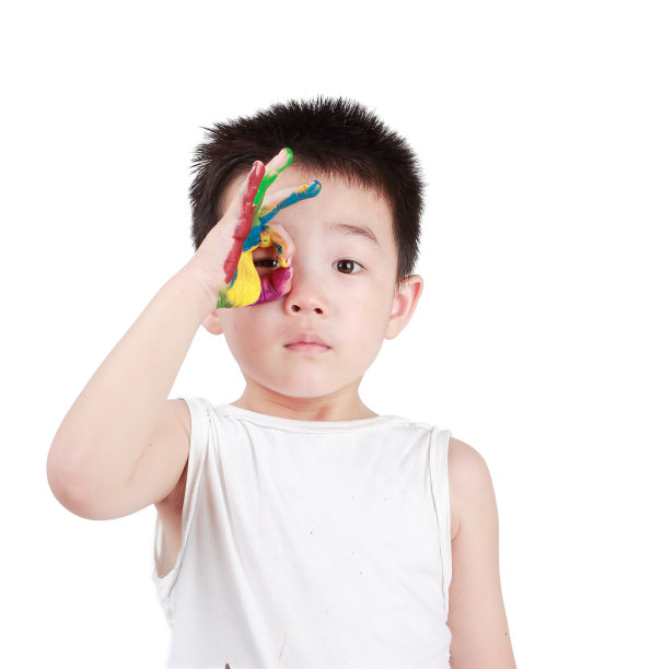 画着双手的快乐孩子图片下载