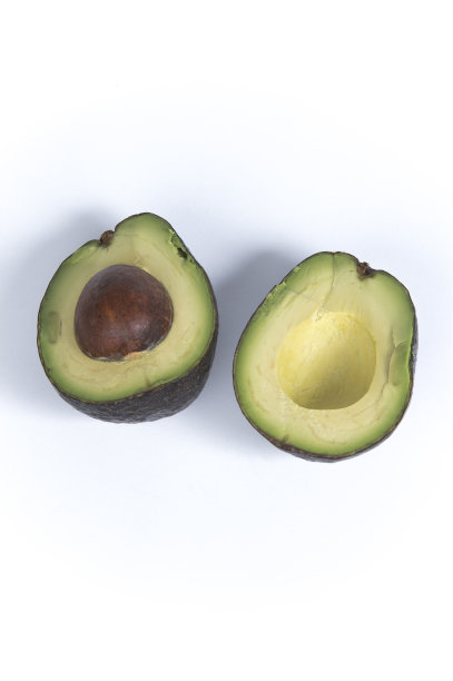 对半切的牛油果图片下载