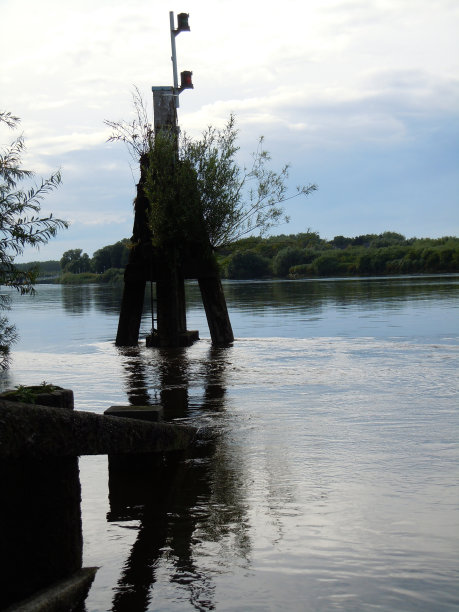 系列-水中倒影@ XpX图片下载