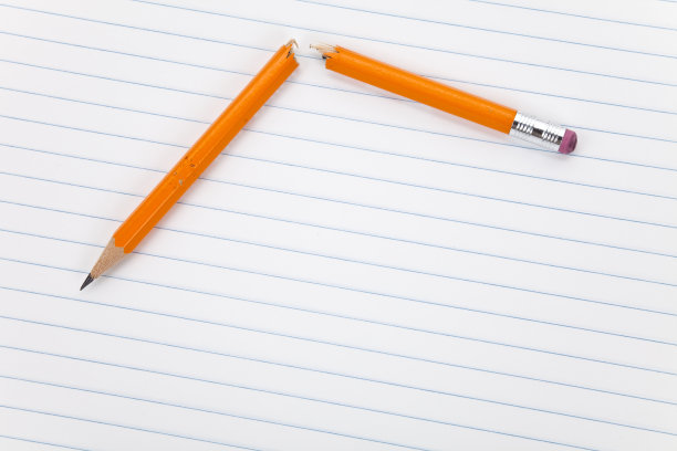 破碎的铅笔图片下载