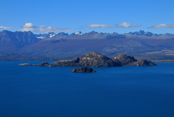 智利巴塔哥尼亚的卡雷拉将军湖图片下载