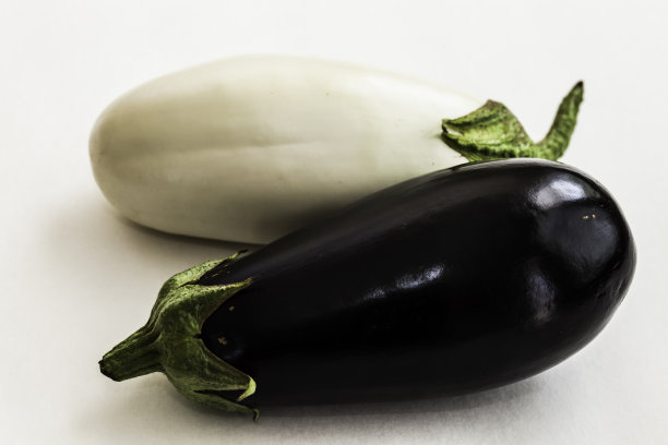 白紫茄子图片下载