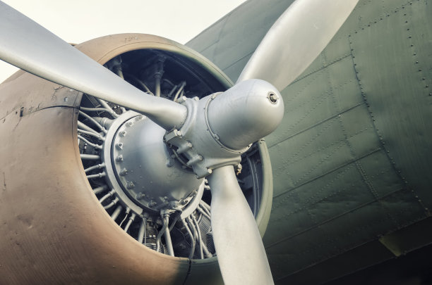 飞机的螺旋桨图片下载