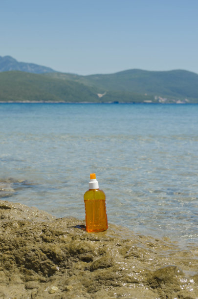 防晒乳液图片下载