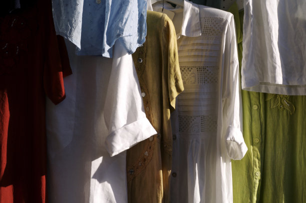 卖衣服，意大利卡普里岛图片下载