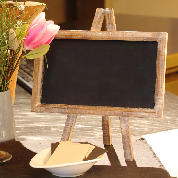 黑色小板图片下载