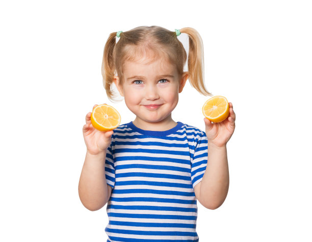 有趣的小女孩有柠檬图片下载