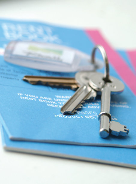 租书和钥匙图片下载