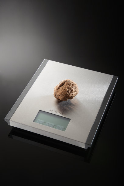 秤上的核桃图片下载