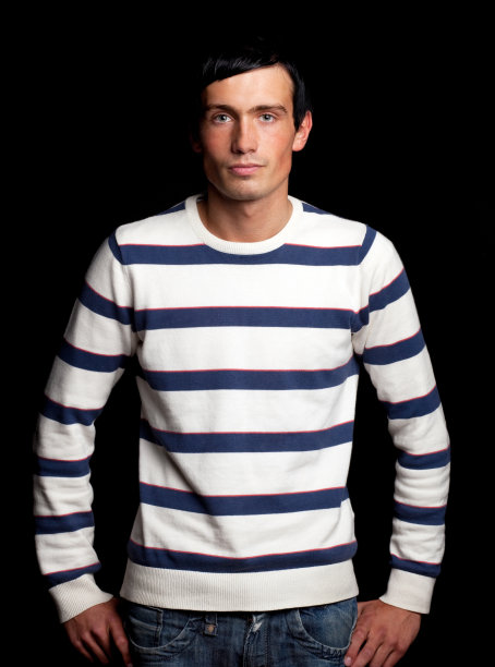 年轻时尚的家伙图片下载