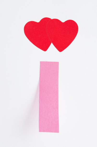 两个红色的心图片下载