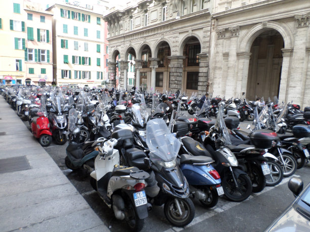 停车堵塞图片下载