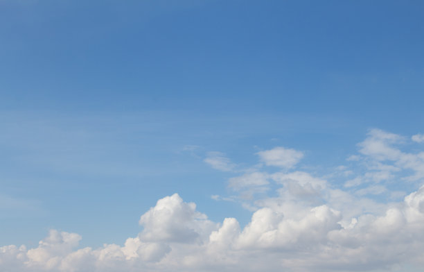 白色的白云图片下载