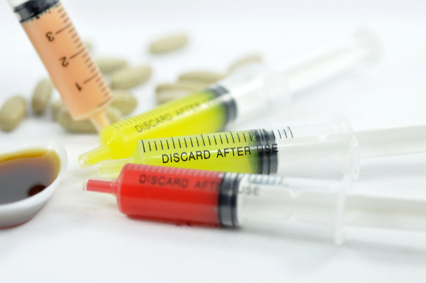 婴儿滴药器和药杯图片下载