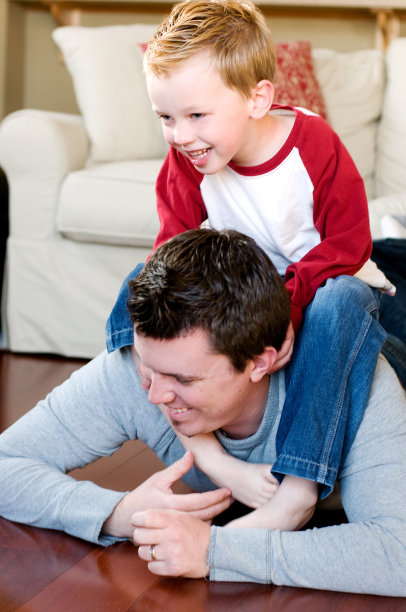 幸福的家庭图片下载