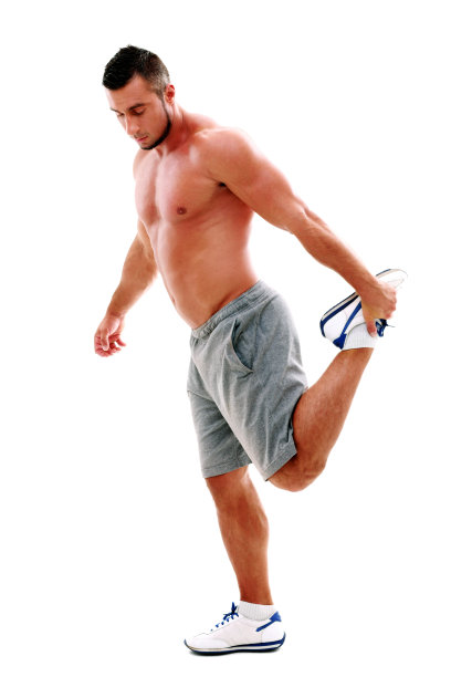 运动员在做热身运动图片下载