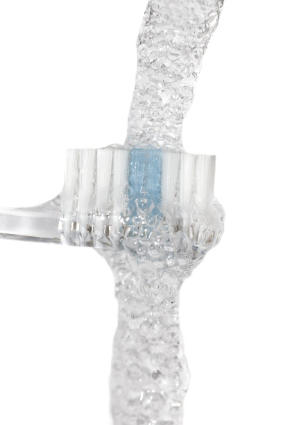 水的牙刷图片下载